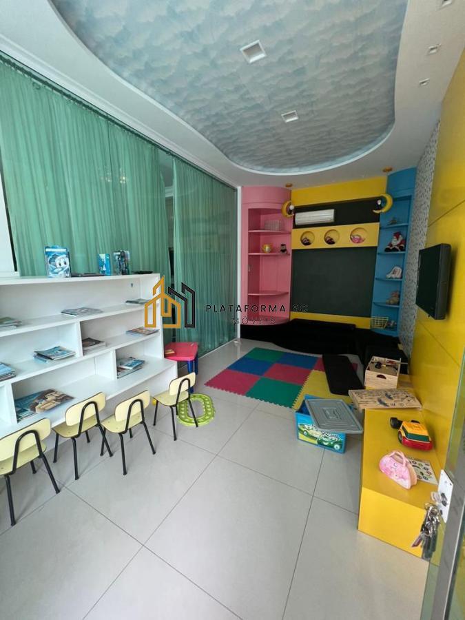 Apartamento à venda com 4 quartos, 175m² - Foto 9