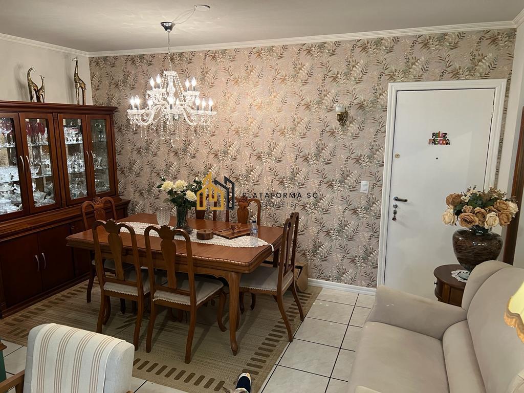 Apartamento à venda com 3 quartos, 246m² - Foto 2