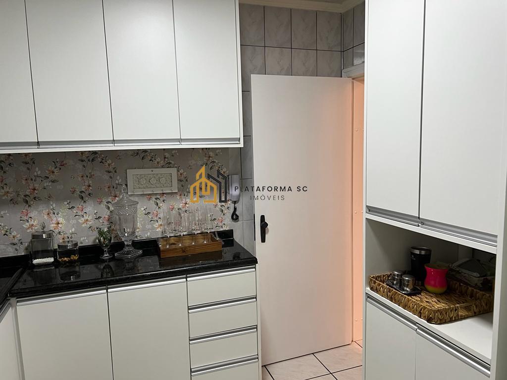 Apartamento à venda com 3 quartos, 246m² - Foto 7