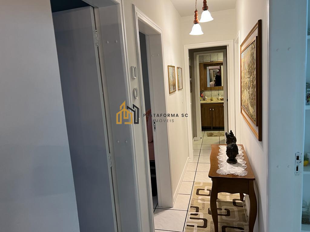 Apartamento à venda com 3 quartos, 246m² - Foto 9