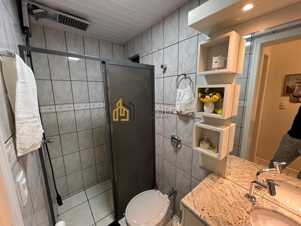 Apartamento à venda com 3 quartos, 246m² - Foto 20