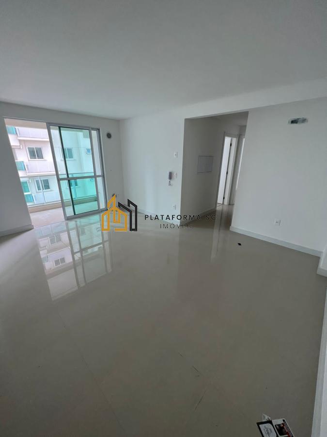 Apartamento à venda com 2 quartos, 60m² - Foto 3