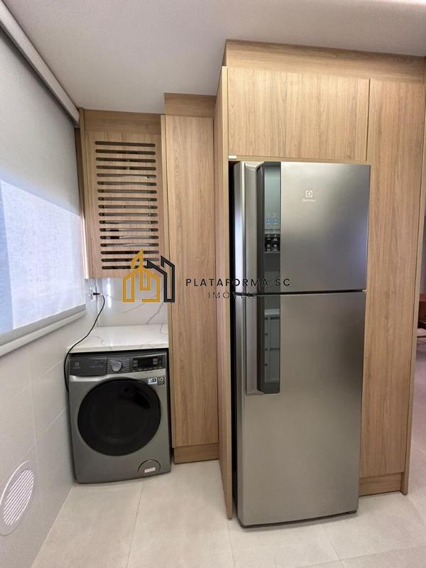 Apartamento à venda com 3 quartos, 130m² - Foto 11