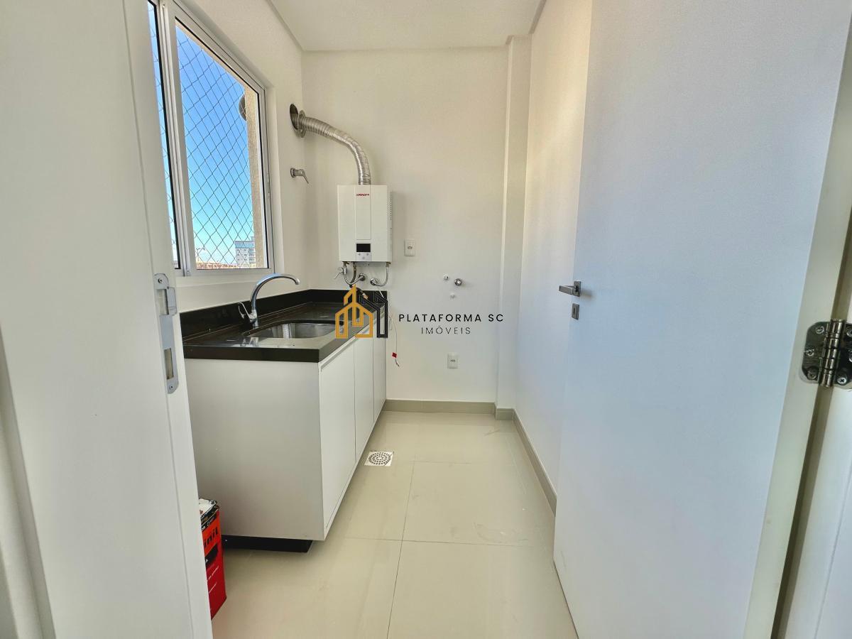 Apartamento à venda com 3 quartos, 140m² - Foto 15