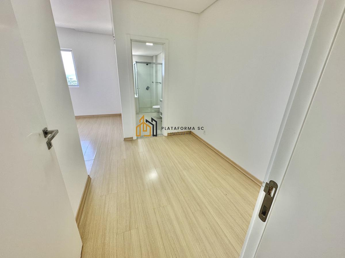 Apartamento à venda com 3 quartos, 140m² - Foto 17