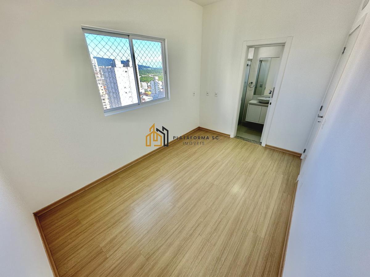 Apartamento à venda com 3 quartos, 140m² - Foto 20