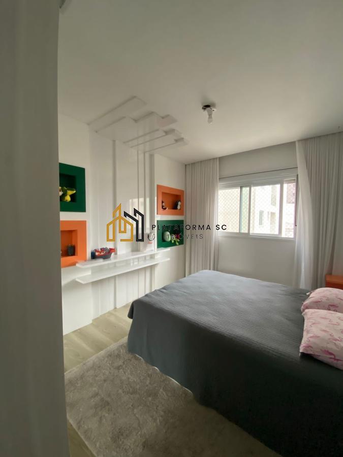 Apartamento à venda com 4 quartos, 202m² - Foto 14