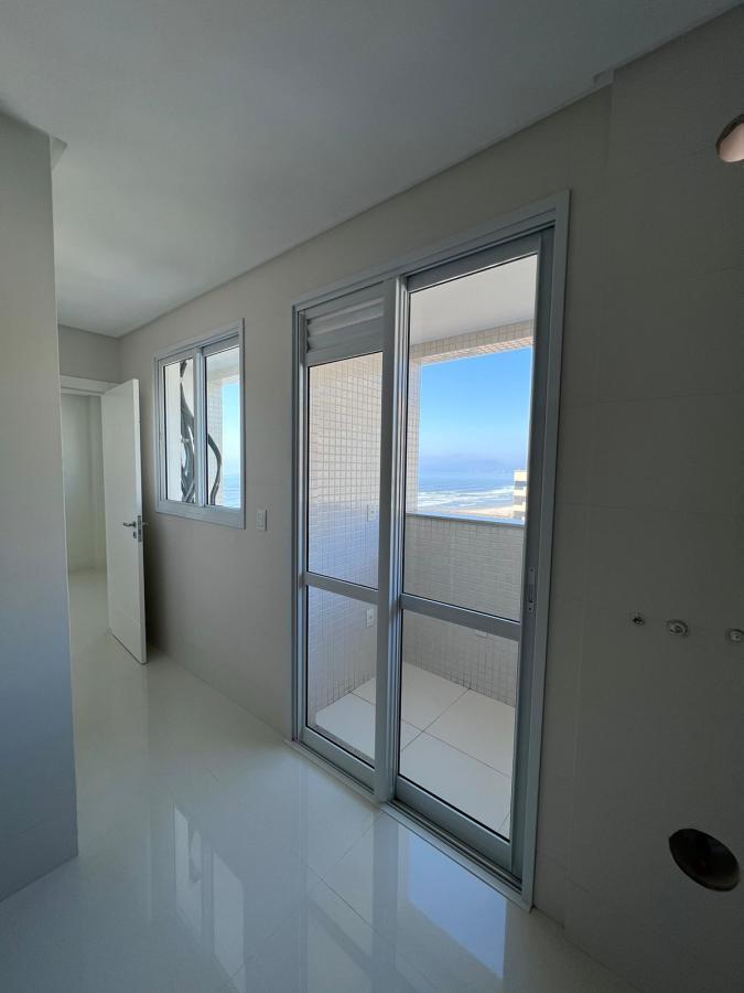 Apartamento à venda com 3 quartos, 201m² - Foto 9