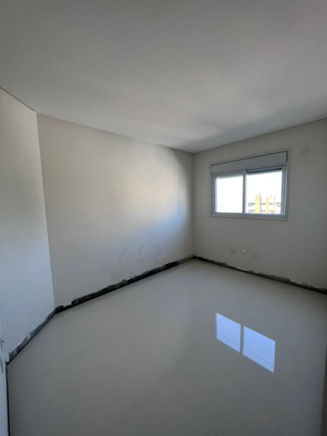 Apartamento à venda com 3 quartos, 201m² - Foto 15