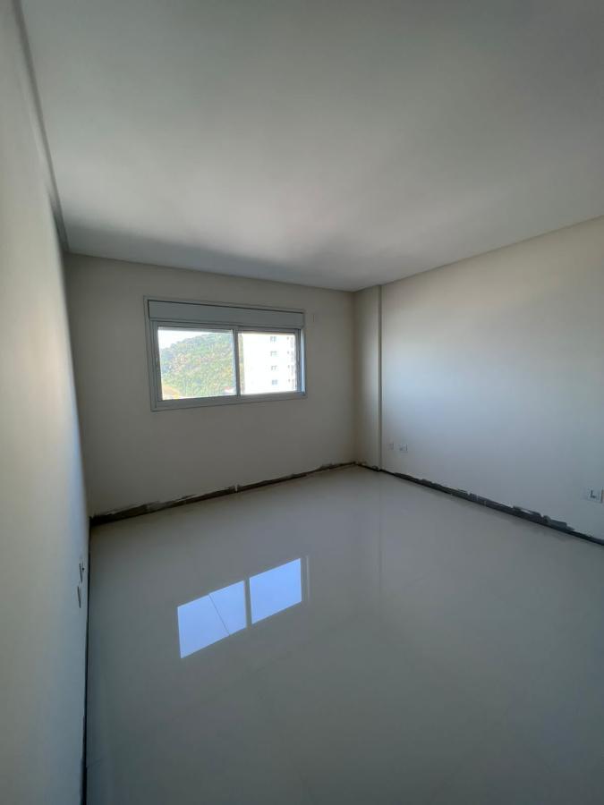 Apartamento à venda com 3 quartos, 201m² - Foto 16