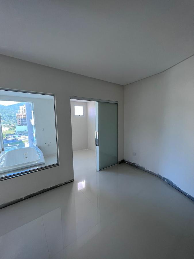 Apartamento à venda com 3 quartos, 201m² - Foto 20