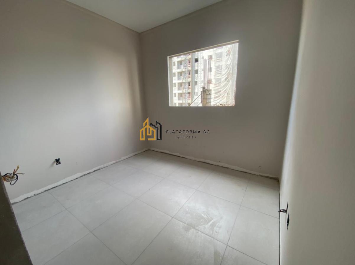 Apartamento à venda com 3 quartos, 106m² - Foto 19