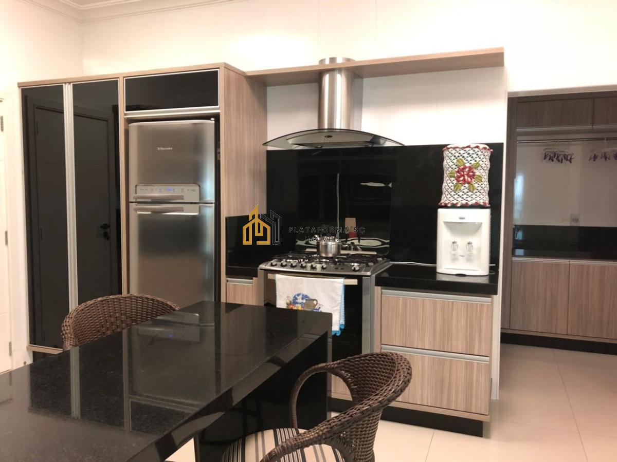 Apartamento à venda com 5 quartos, 300m² - Foto 18