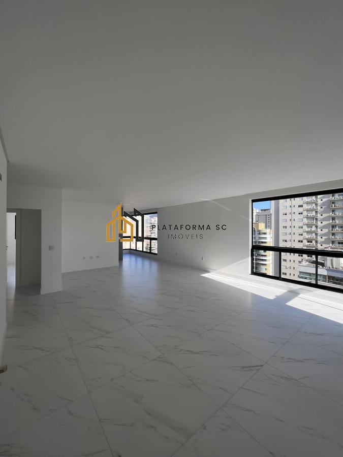 Apartamento à venda com 3 quartos, 129m² - Foto 9