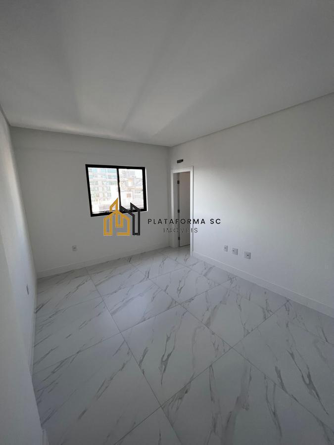 Apartamento à venda com 3 quartos, 129m² - Foto 18