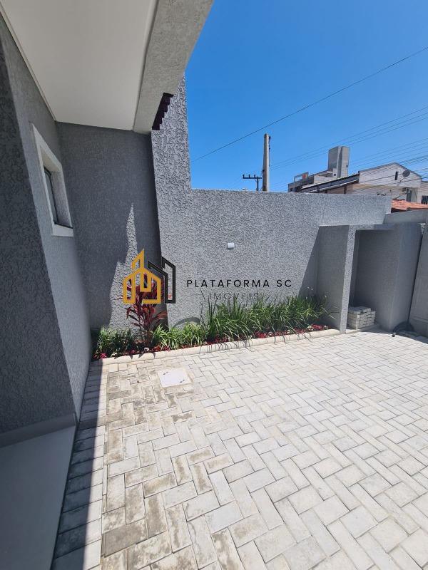 Sobrado à venda com 3 quartos, 167m² - Foto 2