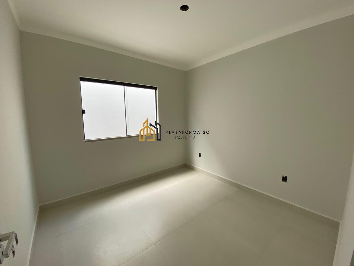 Casa à venda com 3 quartos, 81m² - Foto 28