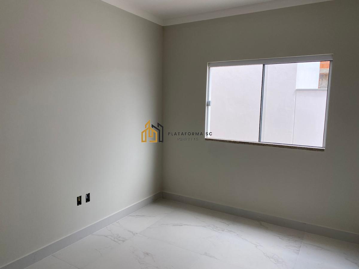 Casa à venda com 3 quartos, 81m² - Foto 37