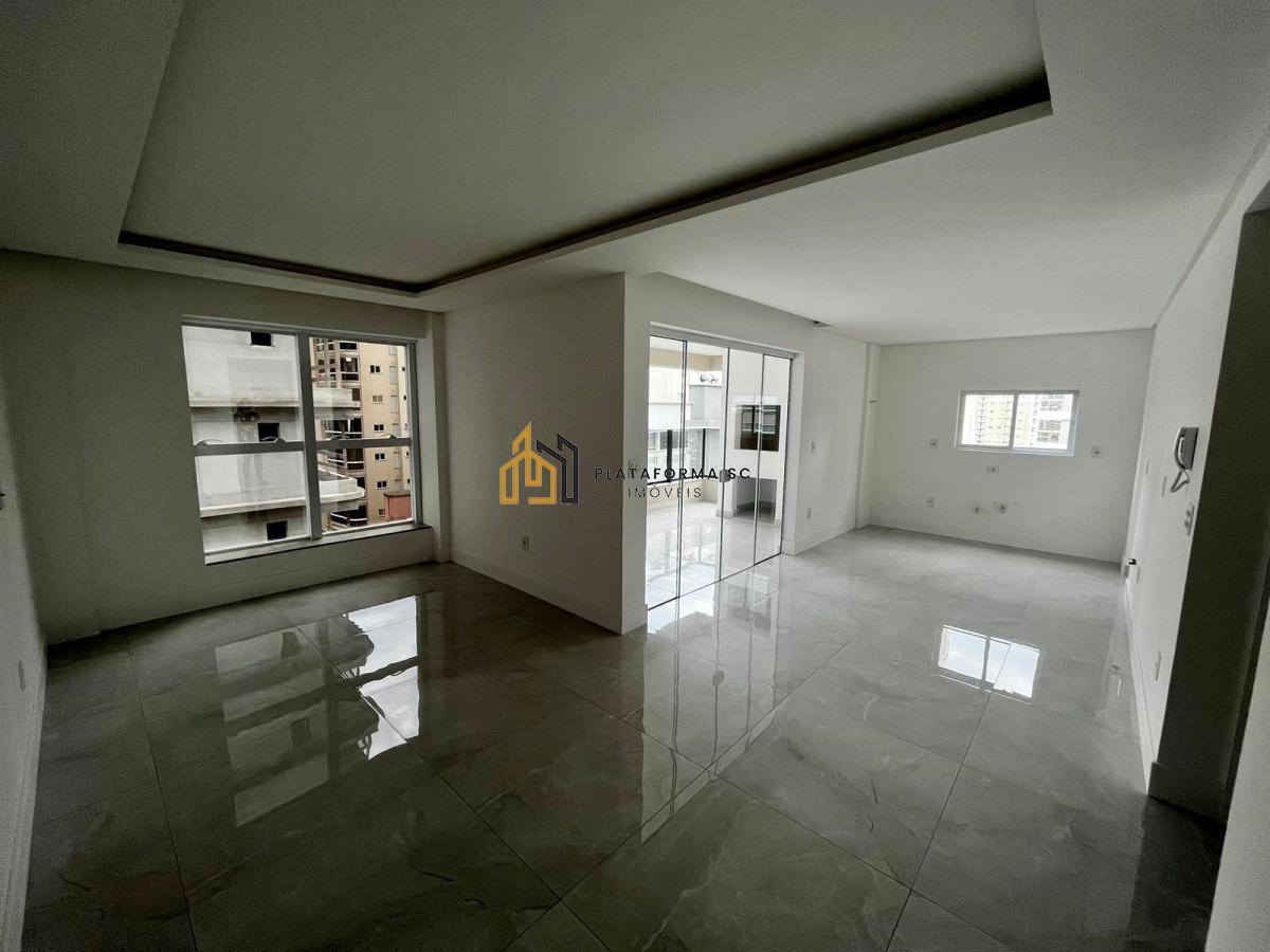 Apartamento à venda com 3 quartos, 115m² - Foto 8