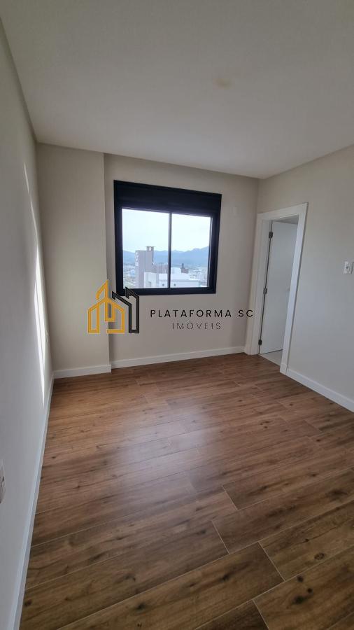 Apartamento à venda com 3 quartos, 127m² - Foto 13