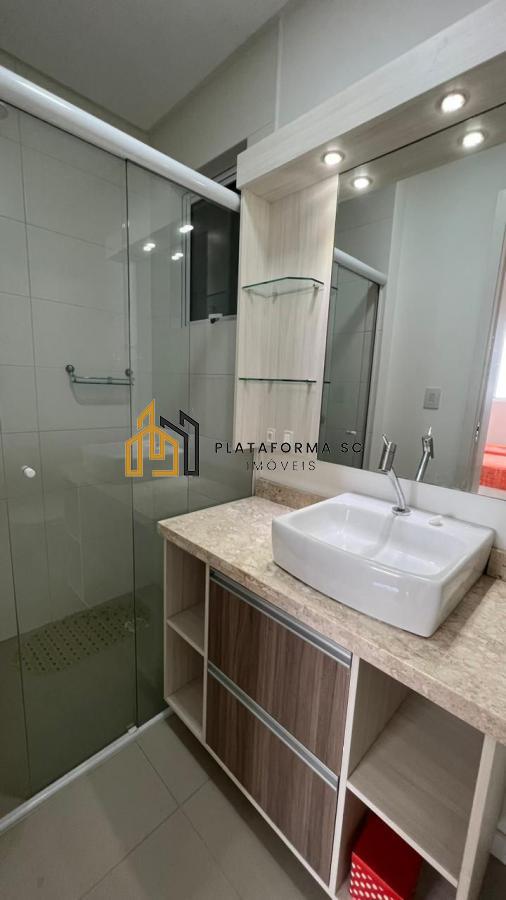 Apartamento à venda com 3 quartos, 155m² - Foto 8