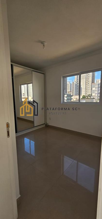 Apartamento à venda com 3 quartos, 96m² - Foto 12