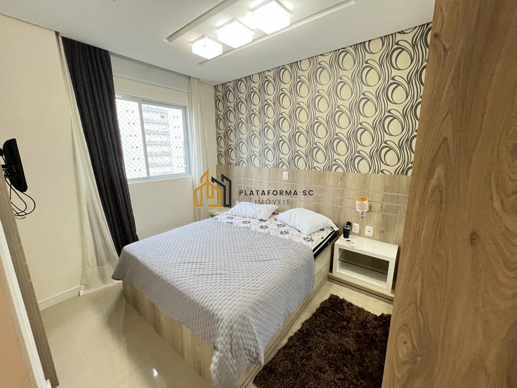 Apartamento à venda com 4 quartos, 210m² - Foto 5