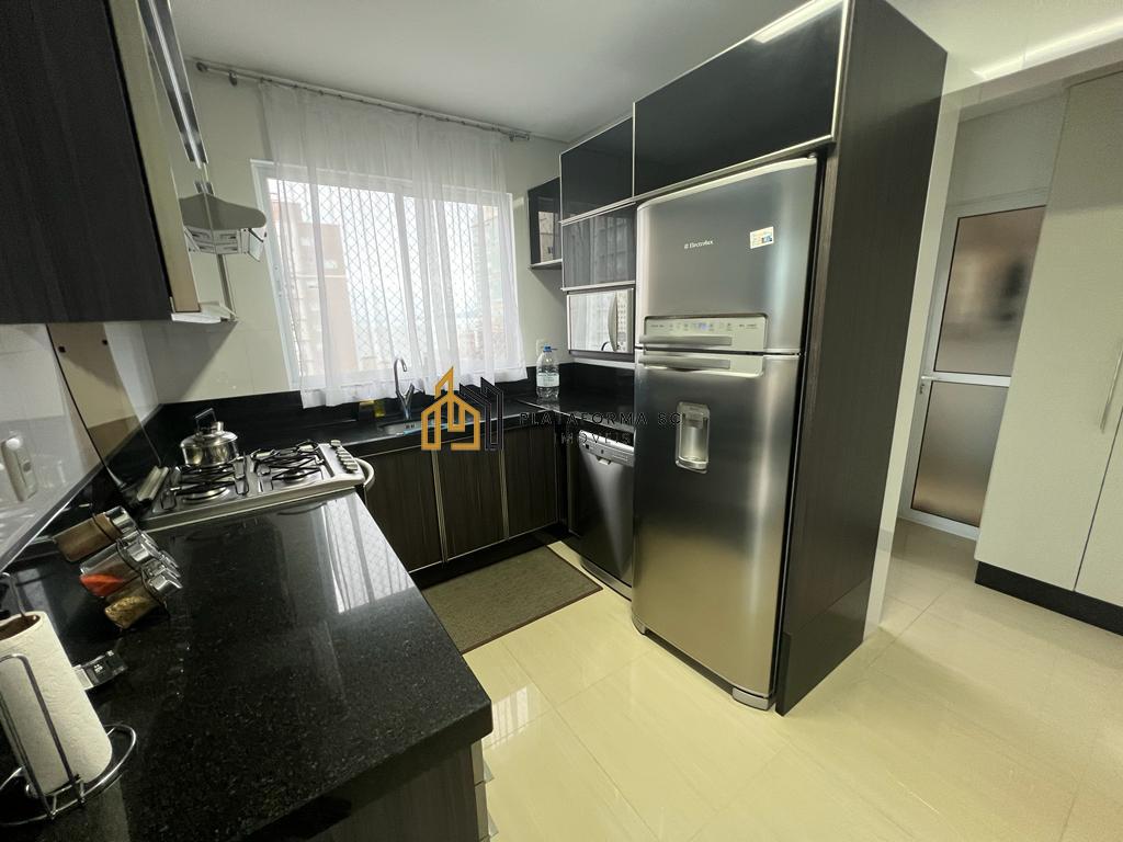 Apartamento à venda com 4 quartos, 210m² - Foto 23