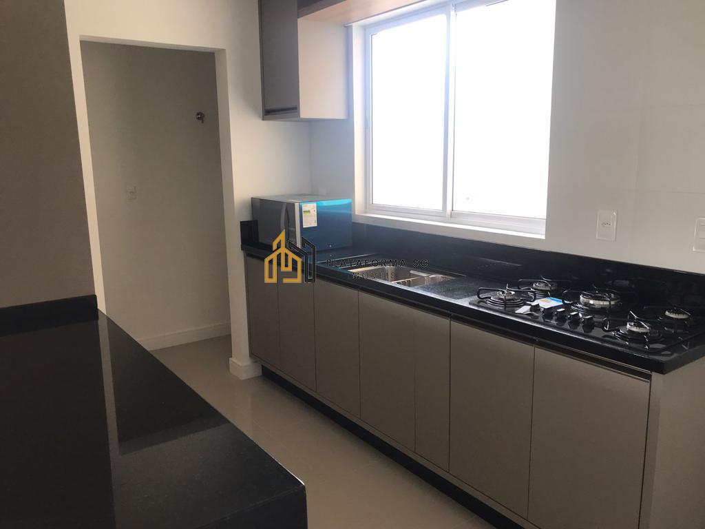 Apartamento à venda com 3 quartos, 95m² - Foto 13