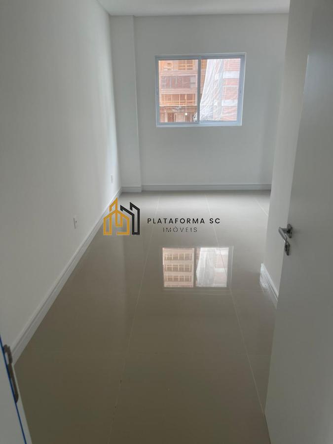 Apartamento à venda com 3 quartos, 114m² - Foto 18