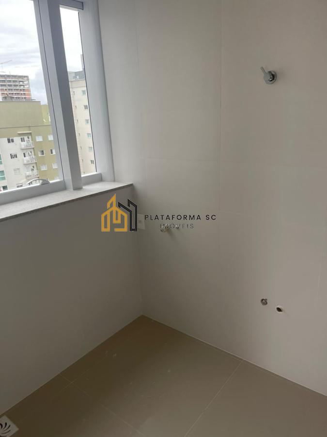 Apartamento à venda com 3 quartos, 114m² - Foto 4