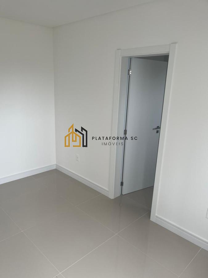 Apartamento à venda com 3 quartos, 114m² - Foto 12