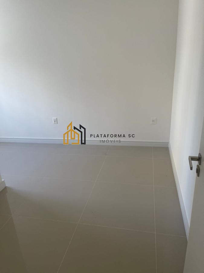 Apartamento à venda com 4 quartos, 145m² - Foto 9