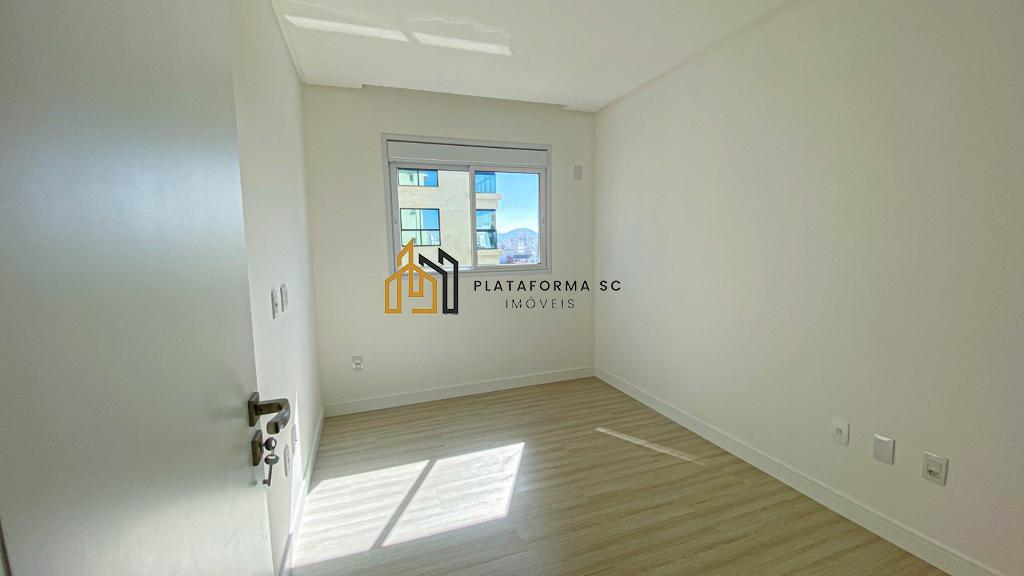 Apartamento à venda com 4 quartos, 145m² - Foto 34