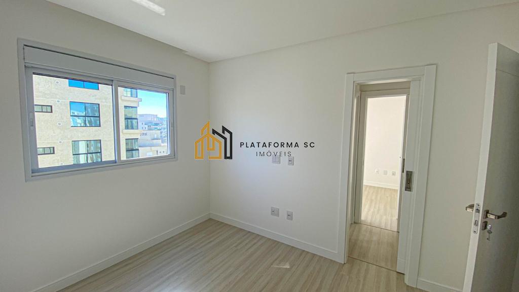 Apartamento à venda com 4 quartos, 145m² - Foto 33