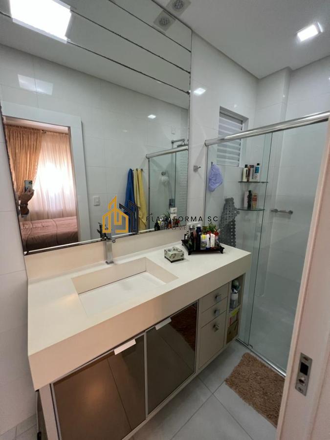 Apartamento à venda com 4 quartos, 222m² - Foto 13