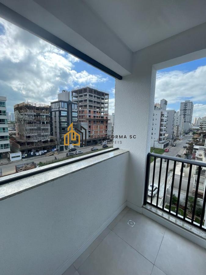 Apartamento à venda com 2 quartos, 72m² - Foto 10