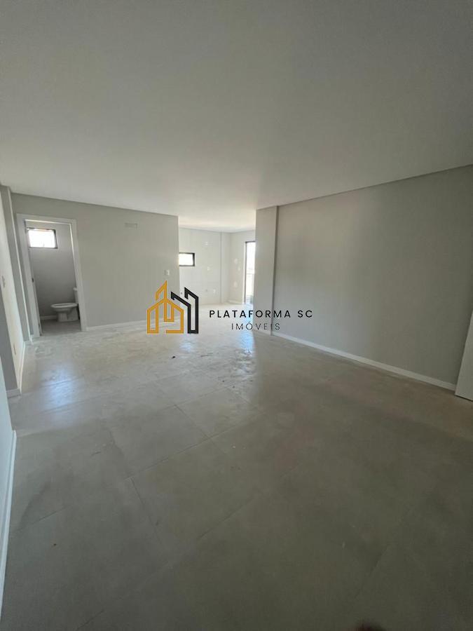 Apartamento à venda com 3 quartos, 105m² - Foto 2