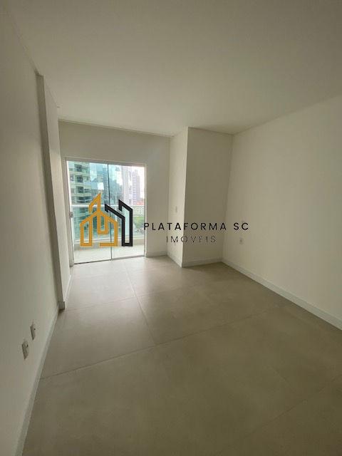 Apartamento à venda com 2 quartos, 82m² - Foto 4