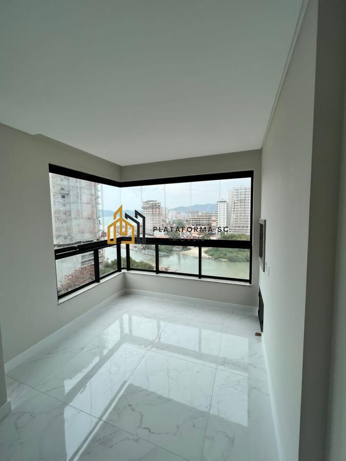 Apartamento à venda com 3 quartos, 100m² - Foto 2