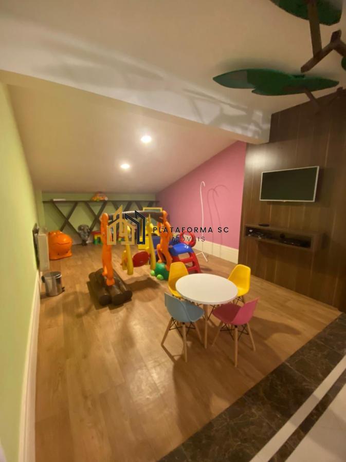 Apartamento à venda com 4 quartos, 195m² - Foto 32