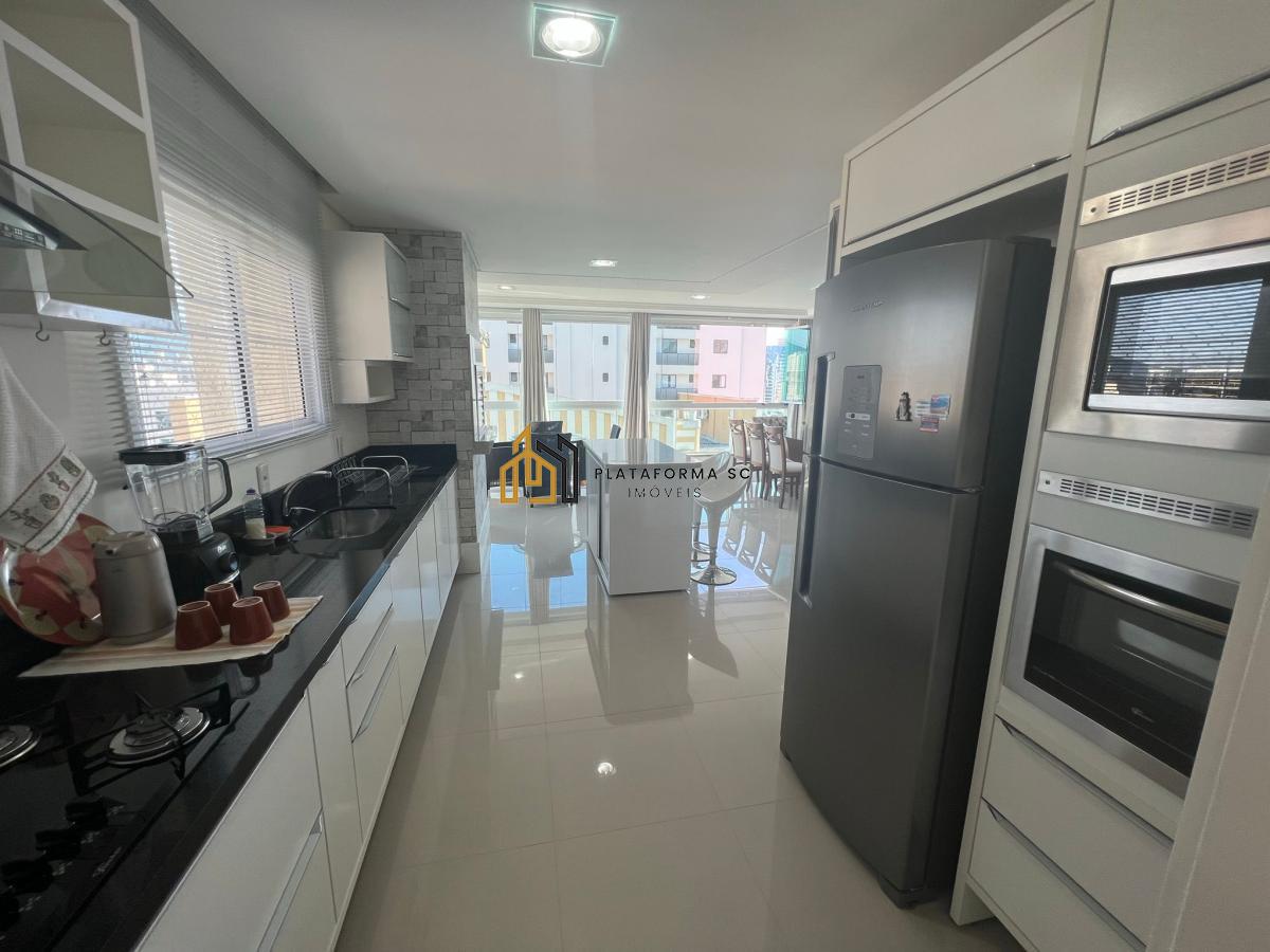 Apartamento à venda com 3 quartos, 134m² - Foto 8