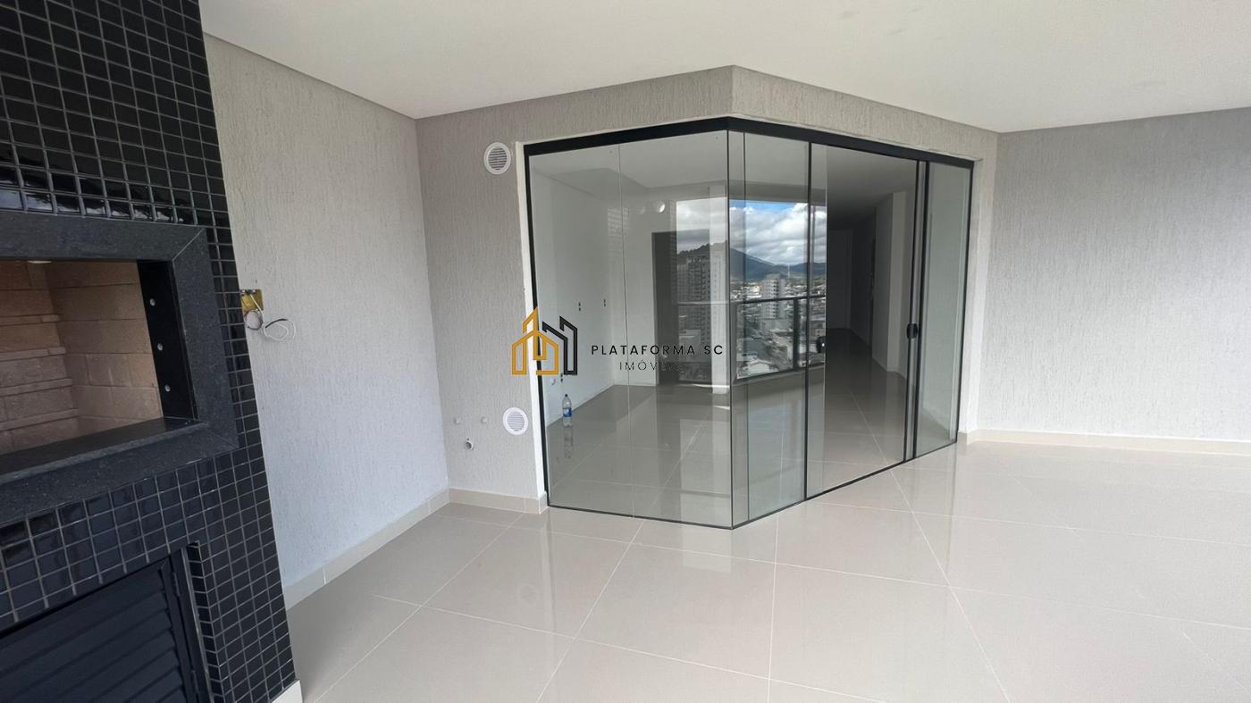 Apartamento à venda com 3 quartos, 138m² - Foto 7