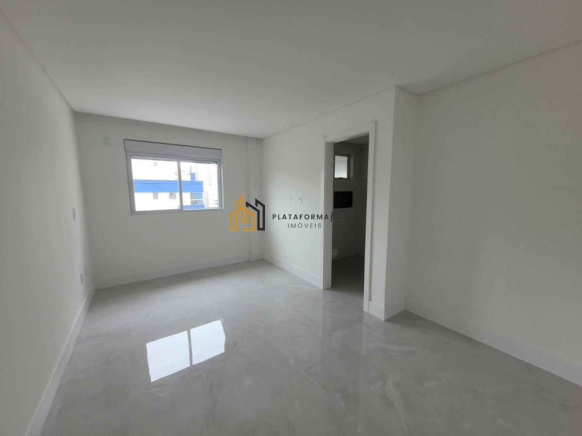 Apartamento à venda com 3 quartos, 116m² - Foto 30