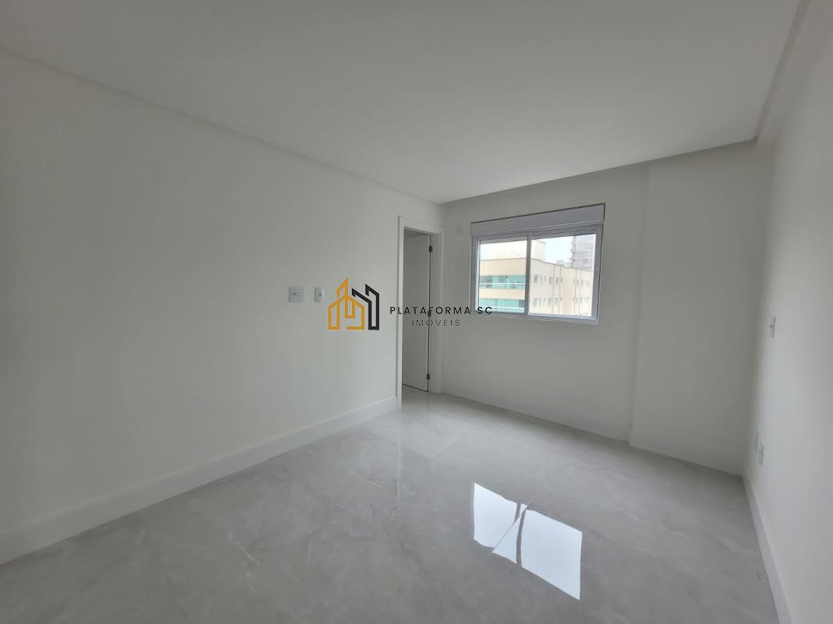 Apartamento à venda com 3 quartos, 116m² - Foto 31