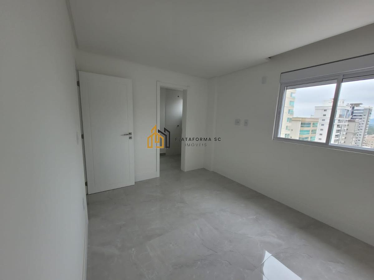 Apartamento à venda com 3 quartos, 116m² - Foto 33