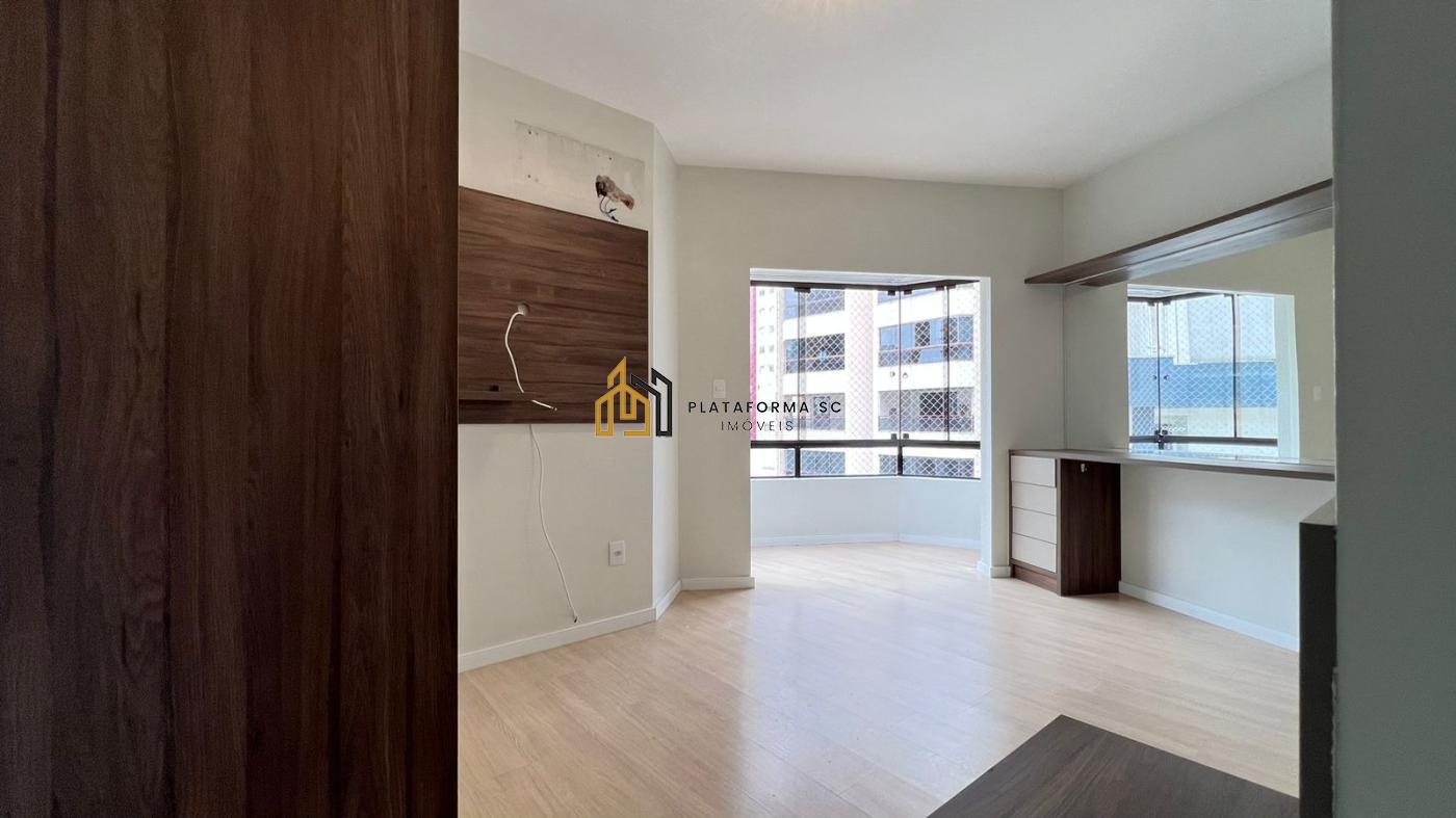 Apartamento à venda com 3 quartos, 138m² - Foto 12