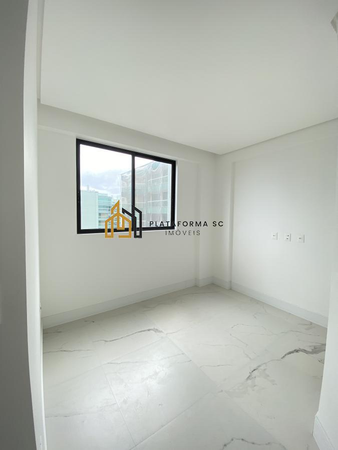 Apartamento à venda com 3 quartos, 127m² - Foto 18