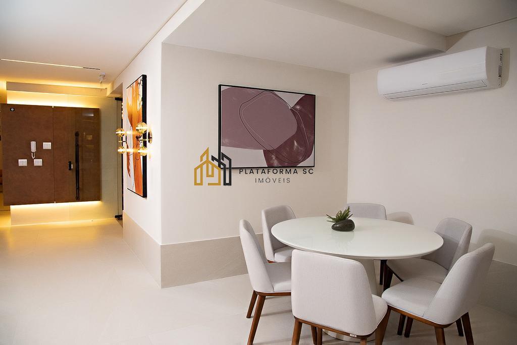 Apartamento à venda com 2 quartos, 70m² - Foto 18