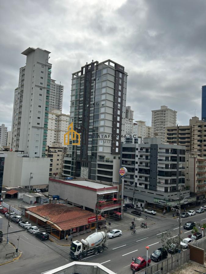 Apartamento à venda com 3 quartos, 202m² - Foto 25